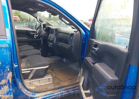 2022 Chevrolet Silverado 1500 4Wd Short Bed Custom z USA, uszkodzony, nr VIN 1GCPDBEKXNZ527992